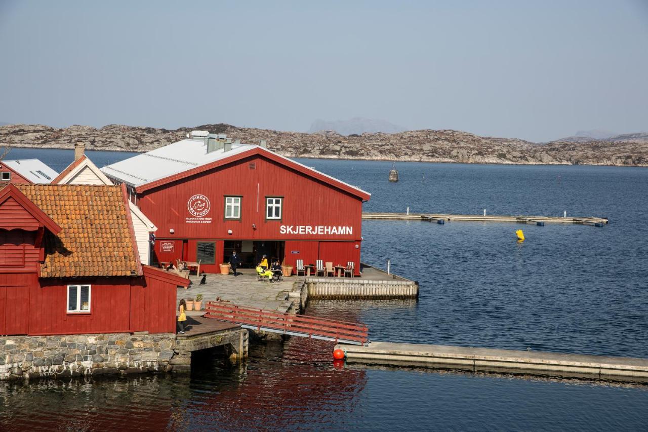 Skjerjehamn Hotel Anneland Exterior photo